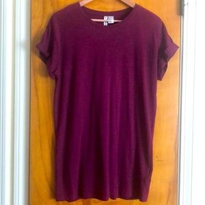 H&M maroon short sleeved t-shirt dress.